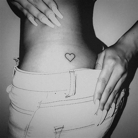 tatuajes de pompas|Tatuajes en las pompis